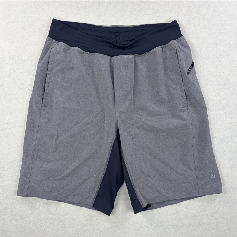 Lululemon Mens Gray Navy Blue Athletic Training Shorts Size Small Zipper Pocket